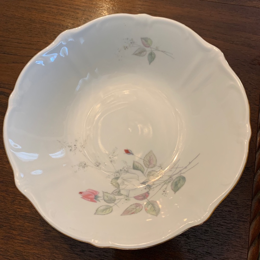 Serving bowls